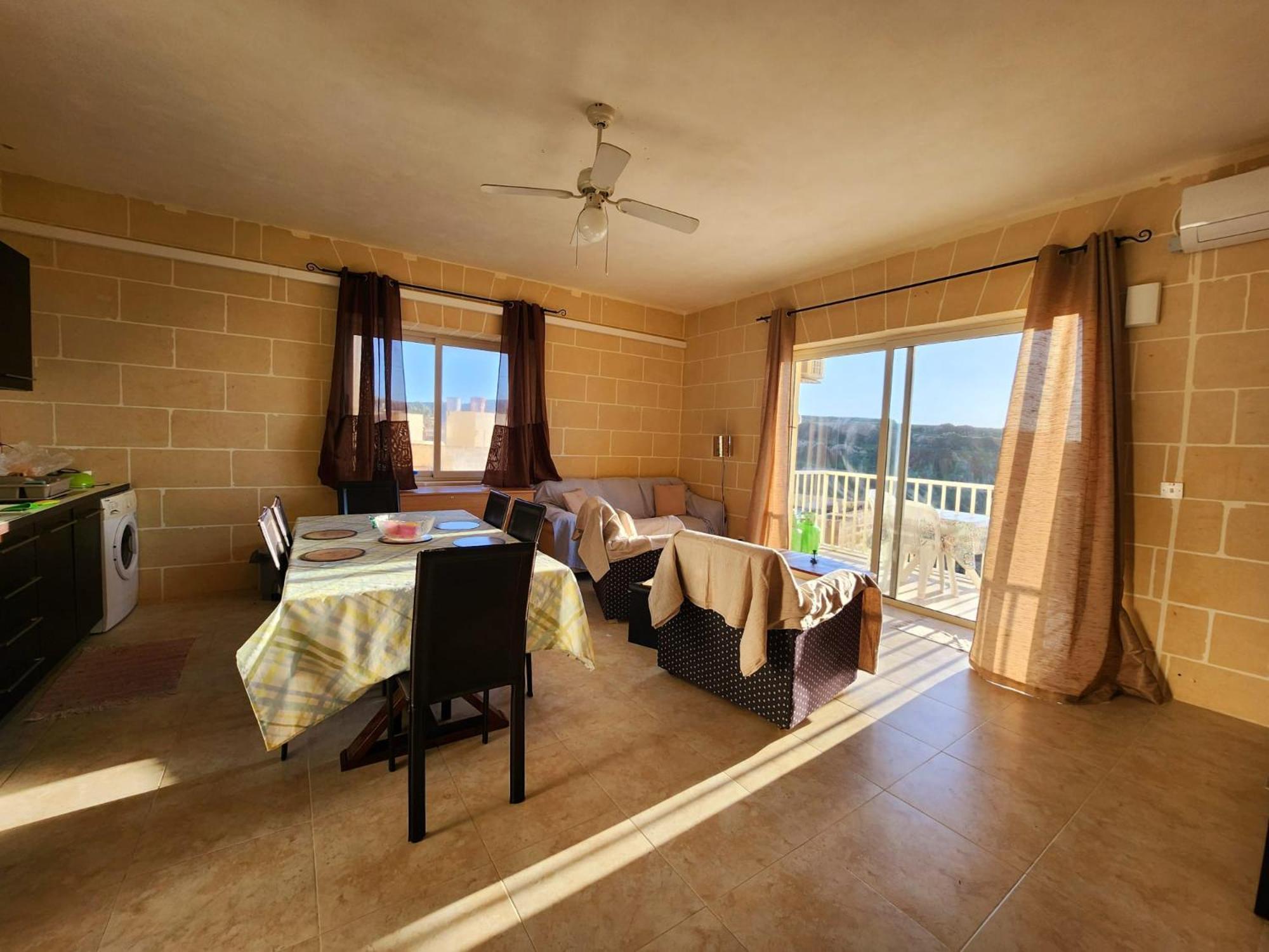Palm Court Apartment Xlendi Esterno foto